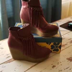 Sbicca wedge boots